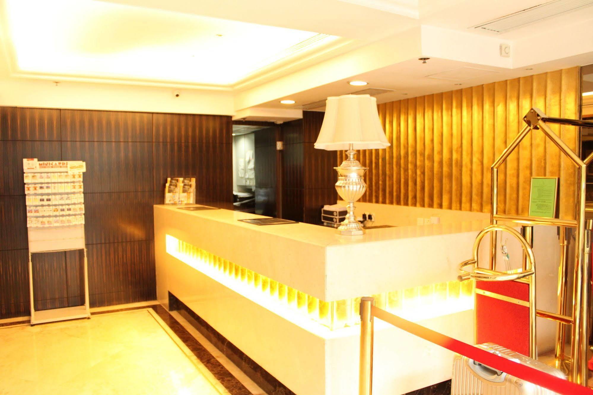 Oriental Lander Hotel Kowloon  Dış mekan fotoğraf