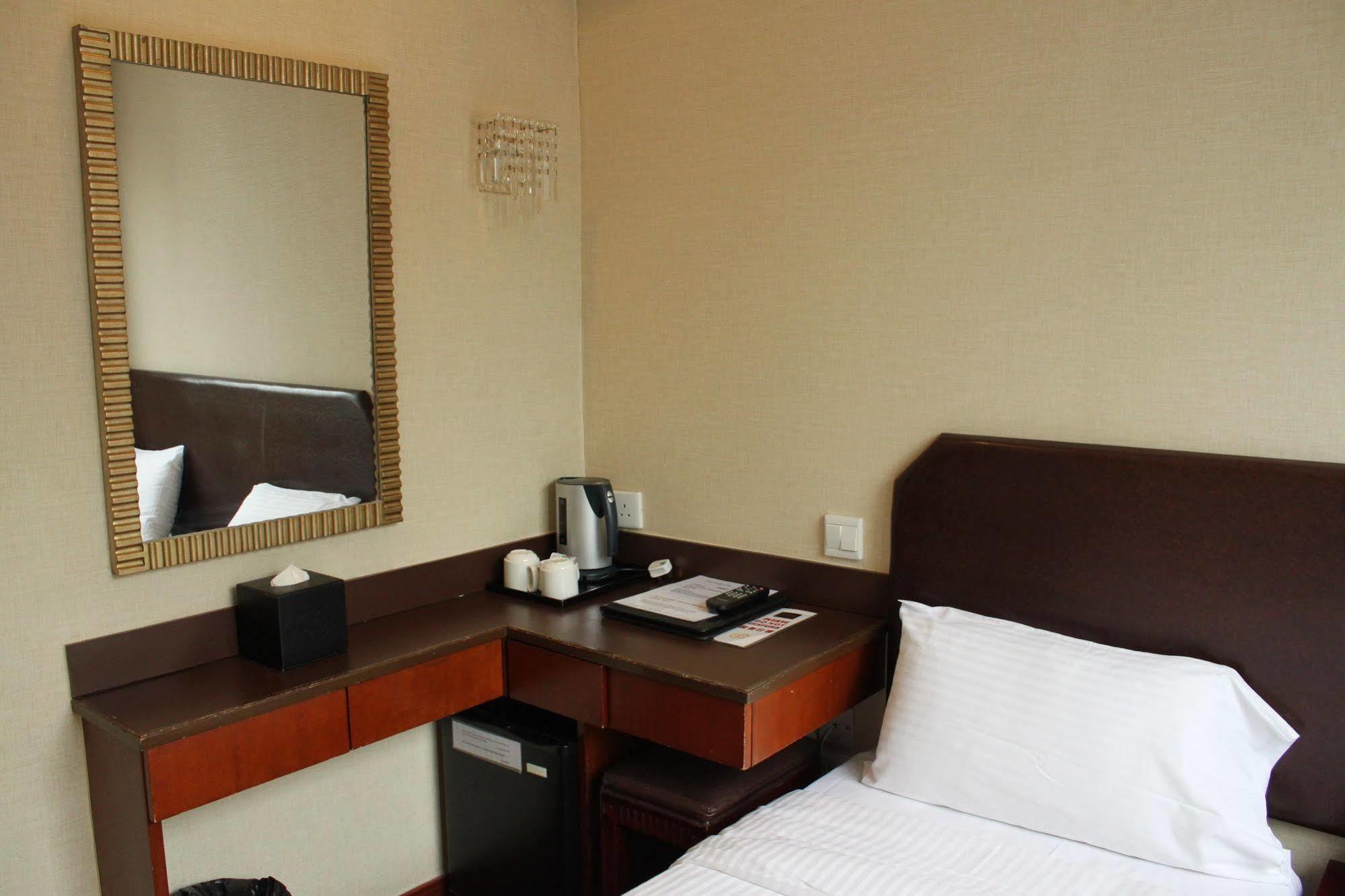 Oriental Lander Hotel Kowloon  Dış mekan fotoğraf