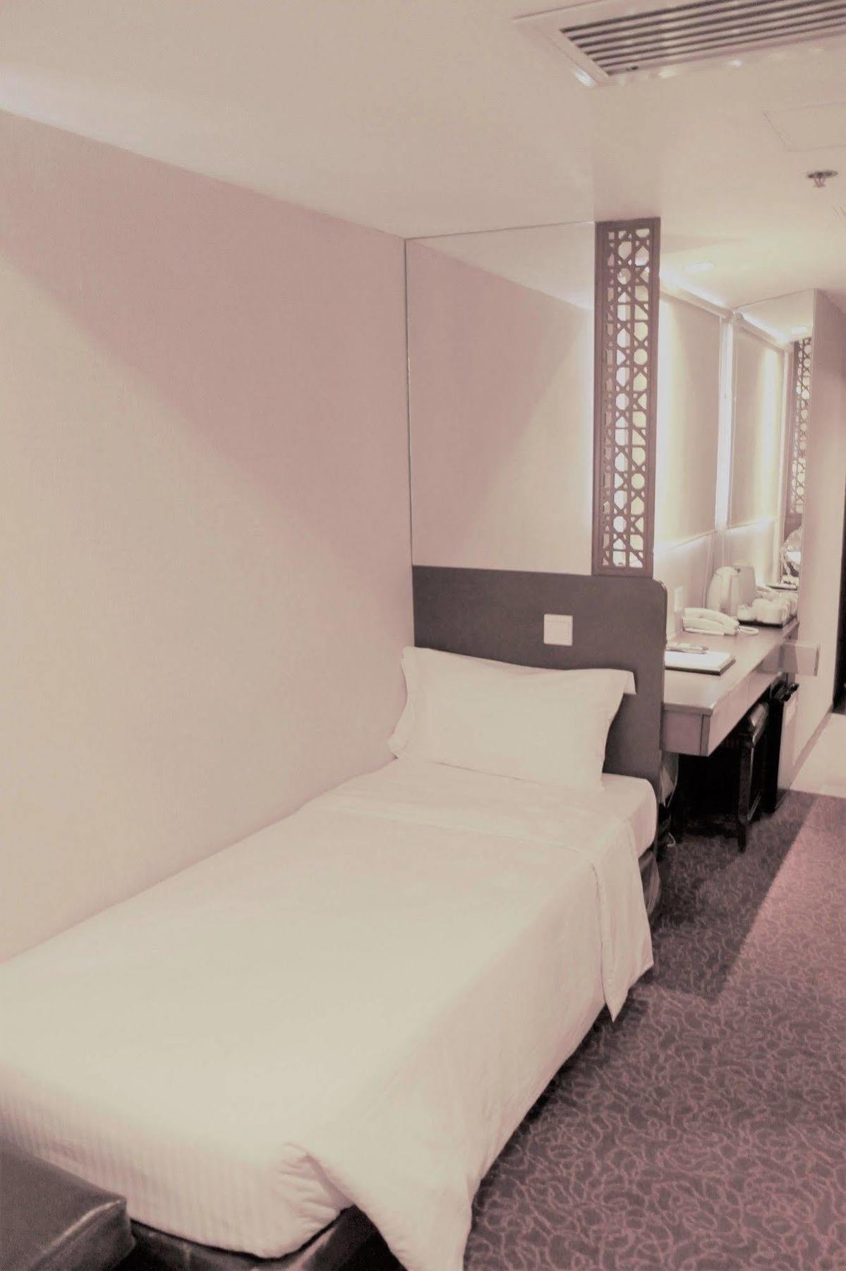 Oriental Lander Hotel Kowloon  Dış mekan fotoğraf